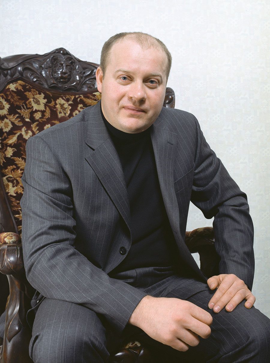 Олег Колесников